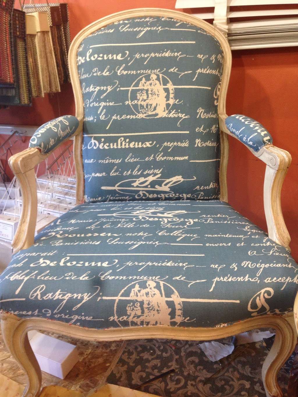 D Kingsbridge Upholstery | 845 Morris Park Ave, Bronx, NY 10462, USA | Phone: (718) 794-1262