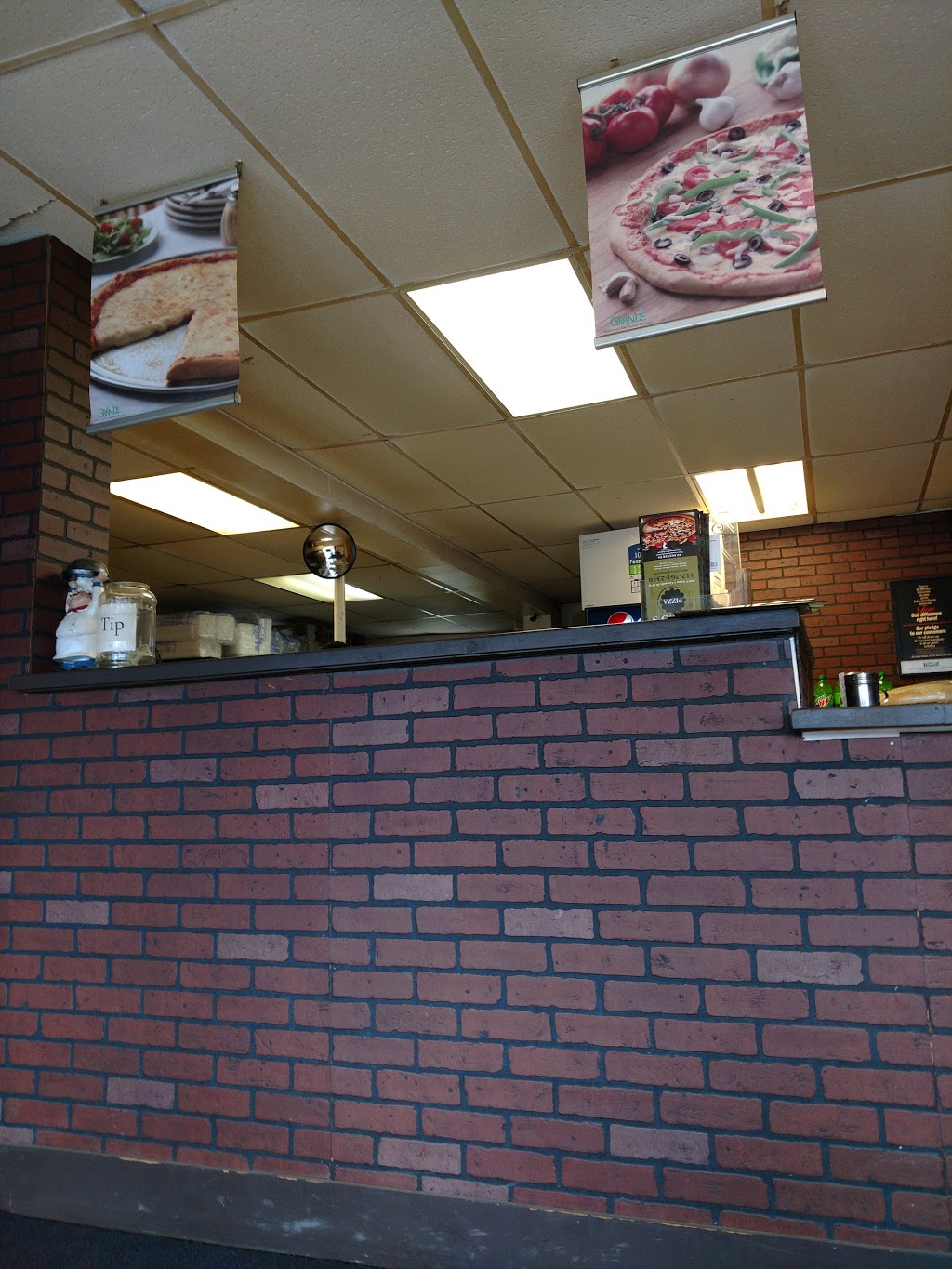 Niccos Pizzaria | 1610 5th Ave, Coraopolis, PA 15108, USA | Phone: (412) 264-2340