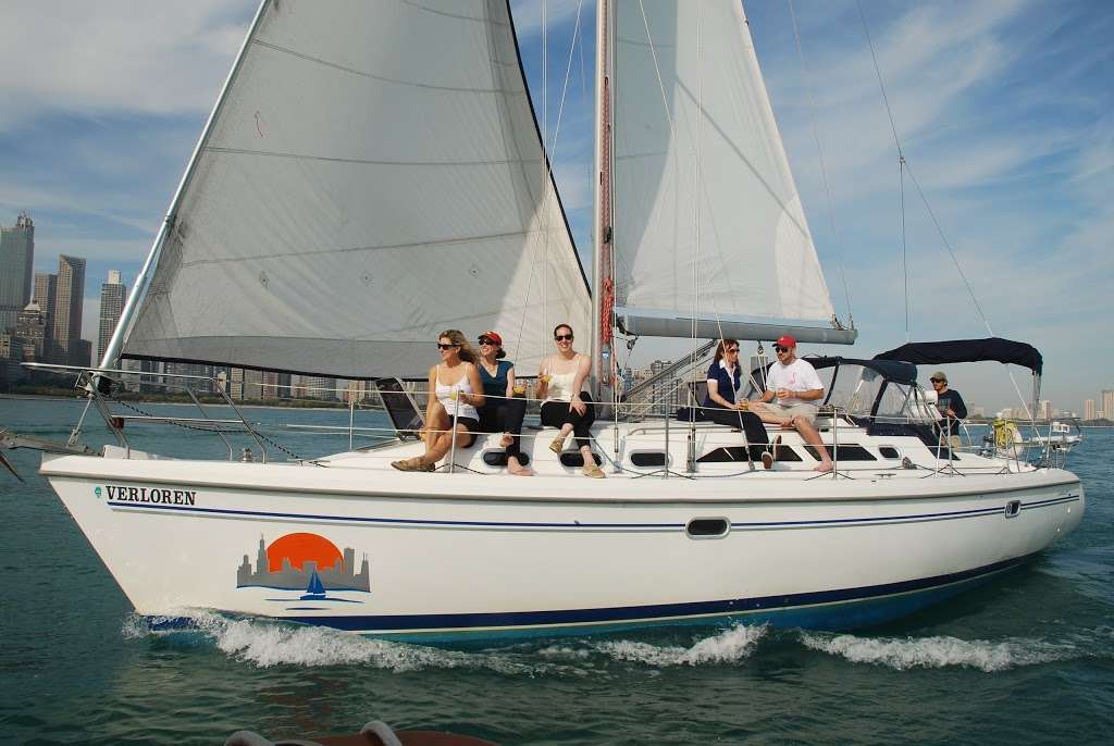 Chicago Sailboat Charters | 400 W Belmont Harbor Dr, Chicago, IL 60657, USA | Phone: (773) 236-7245