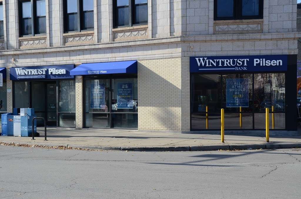 Wintrust Bank - Pilsen | 1800 S Blue Island Ave, Chicago, IL 60608, USA | Phone: (312) 985-5330