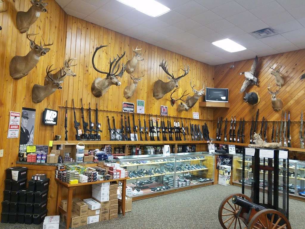 Addisons Gun Shop | 4764 S Orange Blossom Trail, Kissimmee, FL 34746, USA | Phone: (407) 933-5779