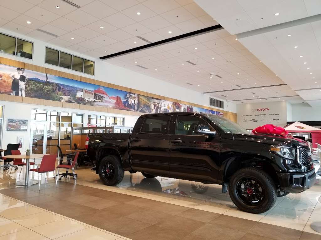 Larry H. Miller Toyota Peoria | 8633 W Bell Rd, Peoria, AZ 85382, USA | Phone: (623) 876-3400