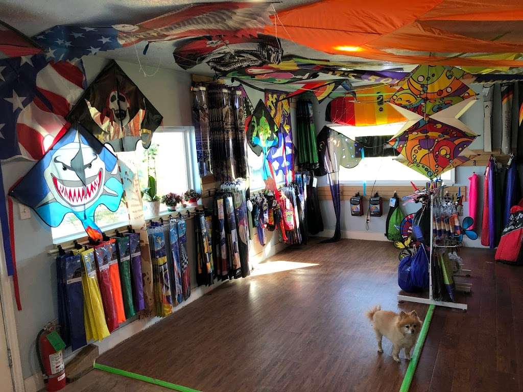 Kites Unlimited | 1815 State Hwy 87, Port Bolivar, TX 77650, USA | Phone: (409) 684-1010