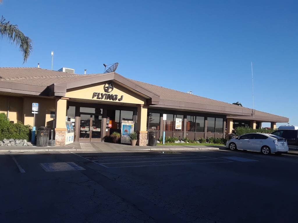 Flying J Travel Center | 17047 Zachary Ave, Bakersfield, CA 93308, USA | Phone: (661) 392-5300