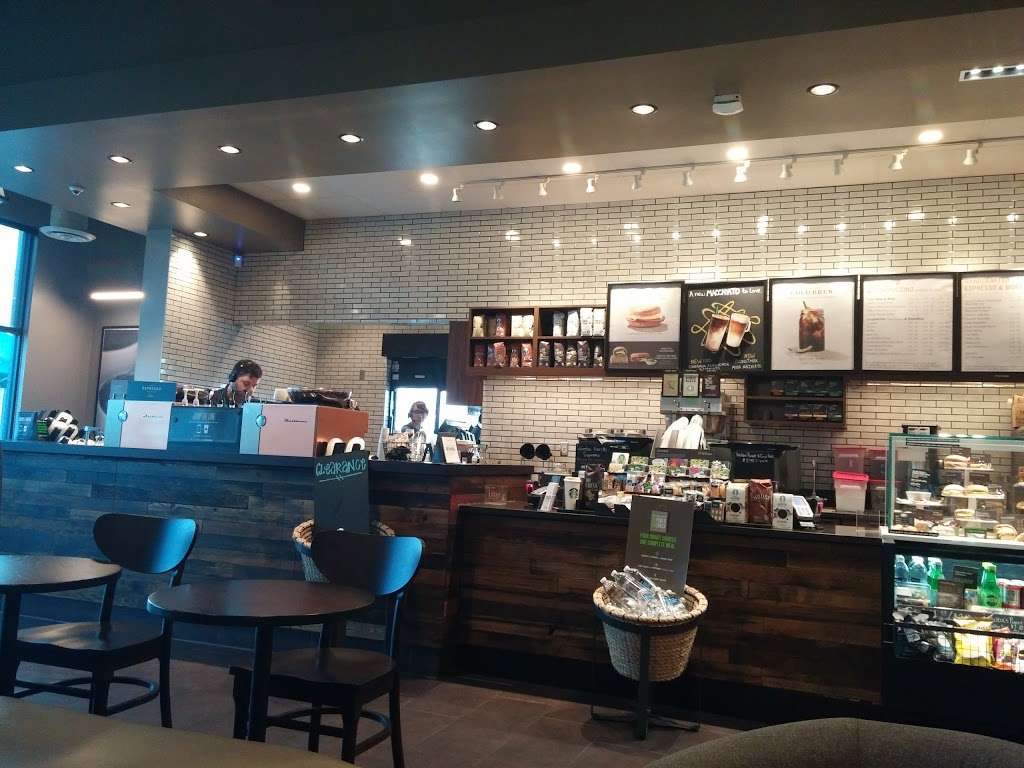 Starbucks | 9595 N McGee St, Kansas City, MO 64155, USA | Phone: (913) 209-3887