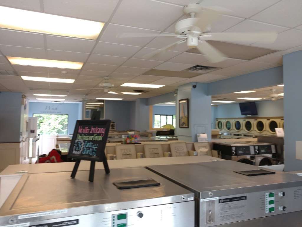 Loads of Fun Laundromat | 6424, 1334 West Chester Pike, West Chester, PA 19382, USA | Phone: (610) 436-9274