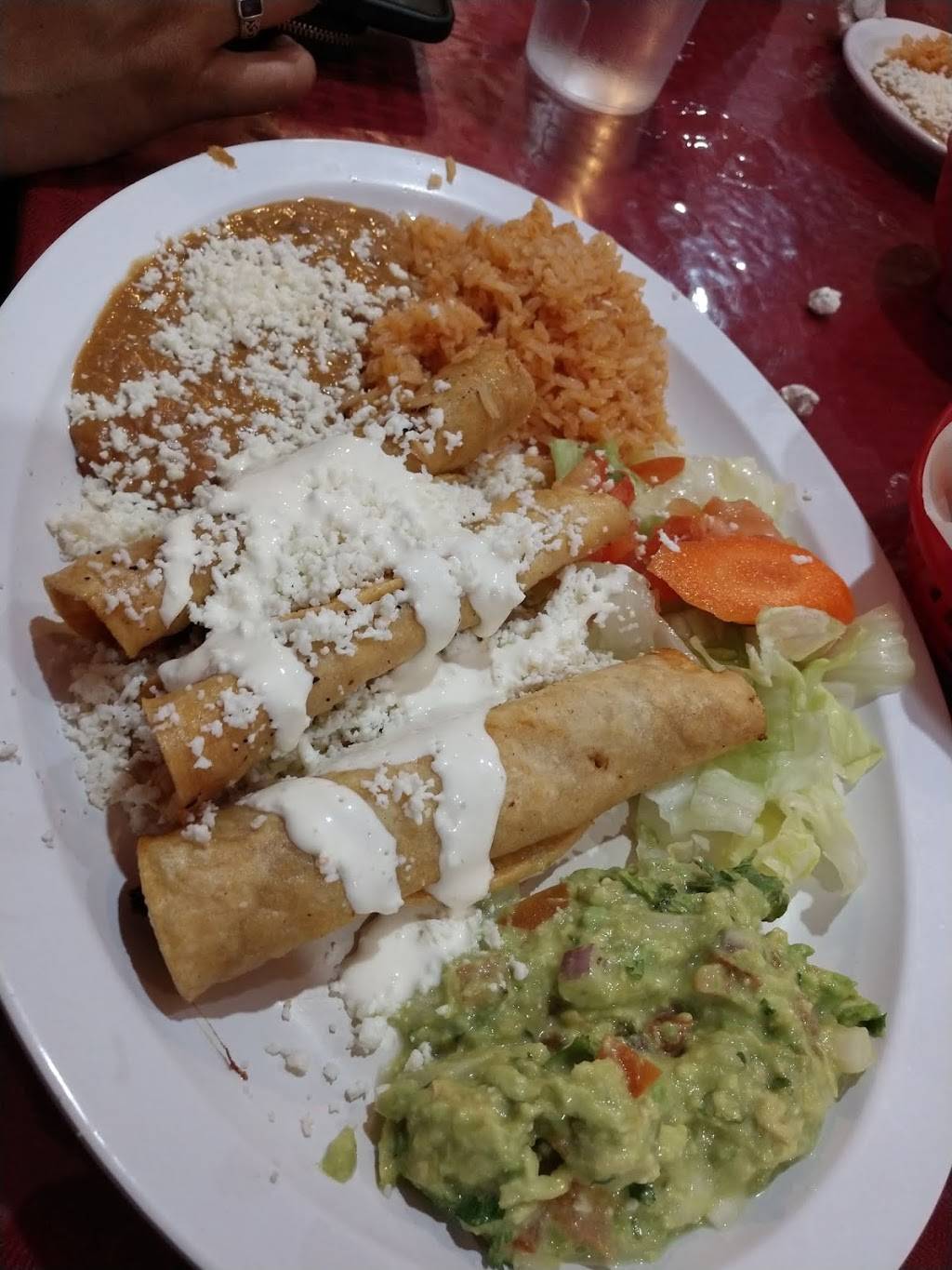 Fiesta Mexicana Restaurant | 2030 S, El Dorado St, Stockton, CA 95206, USA | Phone: (209) 466-3183