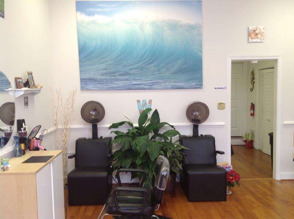 Waves Hair Studio | 533 S Washington Hwy, Ashland, VA 23005, USA | Phone: (804) 798-2200