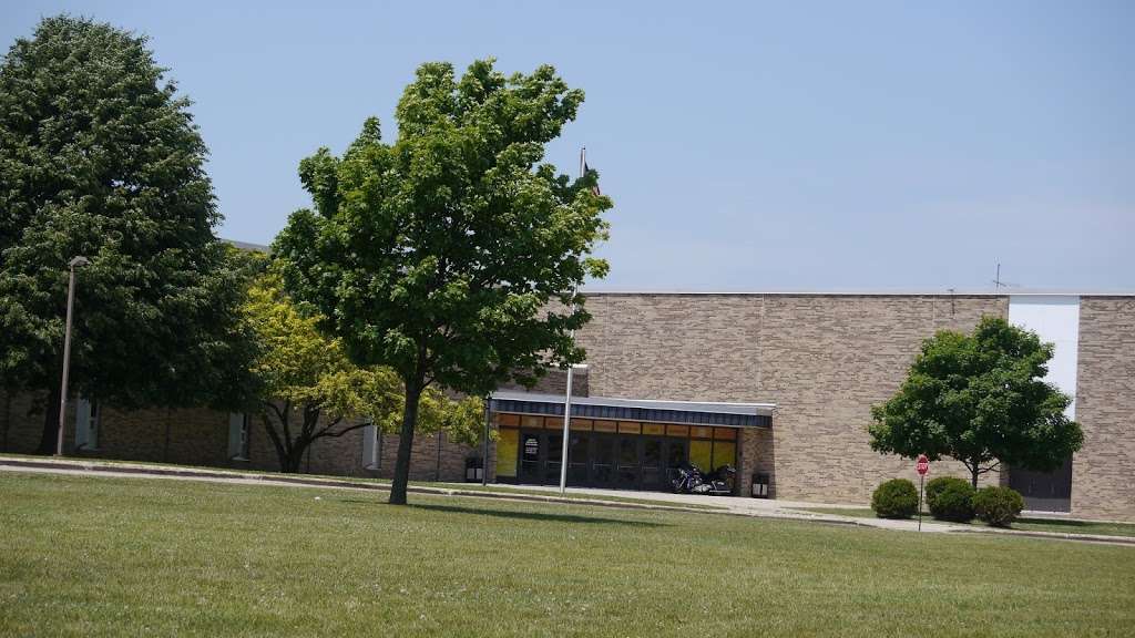 Bullen Middle School | 2804 39th Ave, Kenosha, WI 53144, USA | Phone: (262) 359-4460