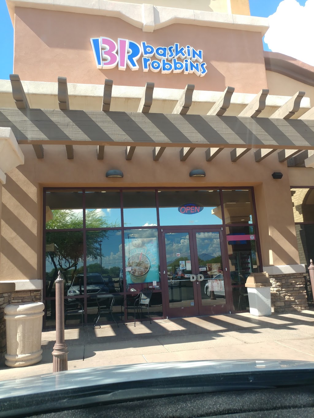 Baskin-Robbins | 15980 S Rancho Sahuarita Blvd #100, Sahuarita, AZ 85629, USA | Phone: (520) 207-4194