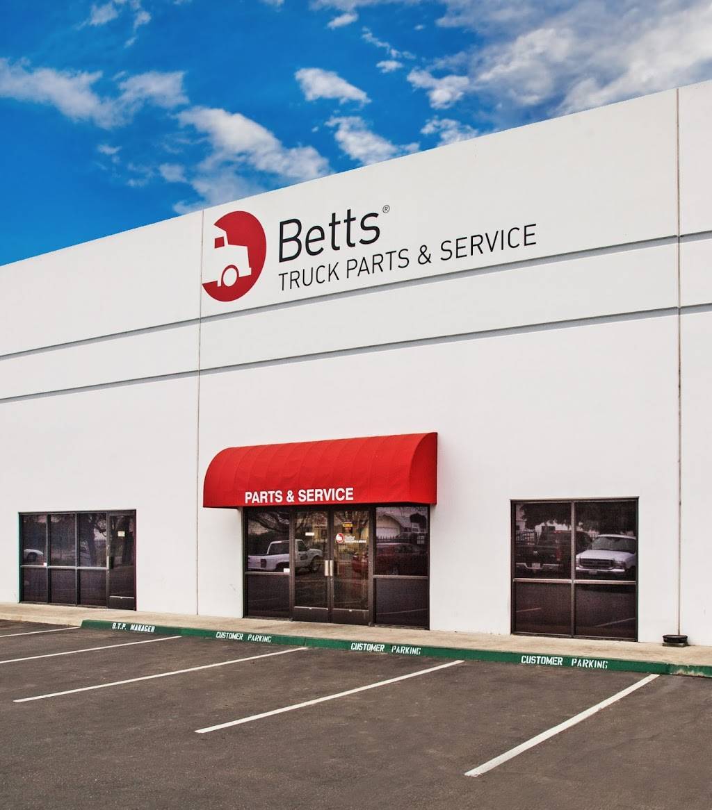 Betts Truck Parts & Service | 2867 S Maple Ave, Fresno, CA 93725, USA | Phone: (559) 498-8624