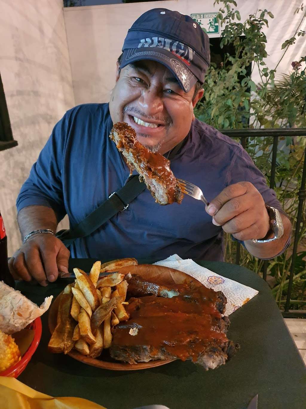 BAJA BBQ PIT LA MESA | Calle Benito Juarez 17, Jose Sandoval, 22105 Tijuana, B.C., Mexico | Phone: 664 830 7078