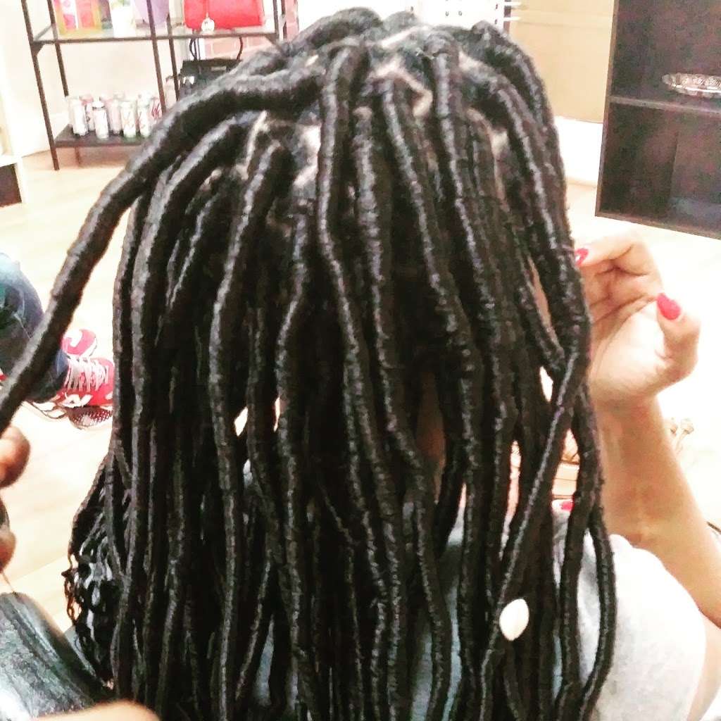 LA RACHIDA Hair Braiding and Weaving | 5006 Liberty Heights Ave, Baltimore, MD 21207, USA | Phone: (443) 763-9555