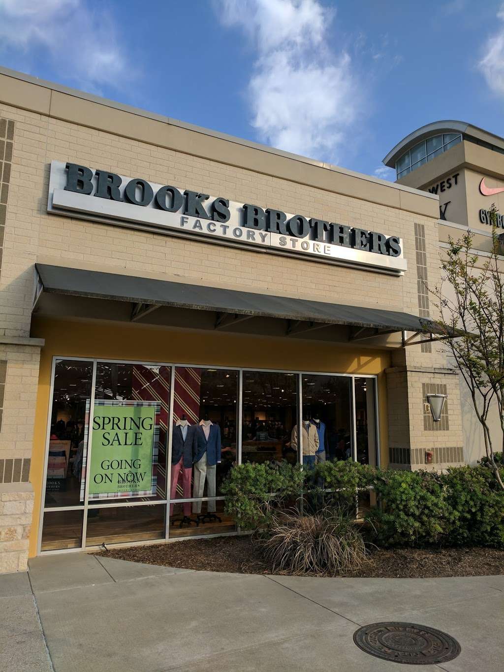 Brooks Brothers Factory Outlet | 29300 Hempstead Road SUITE 131 SUITE 131, Cypress, TX 77433, USA | Phone: (281) 256-2398