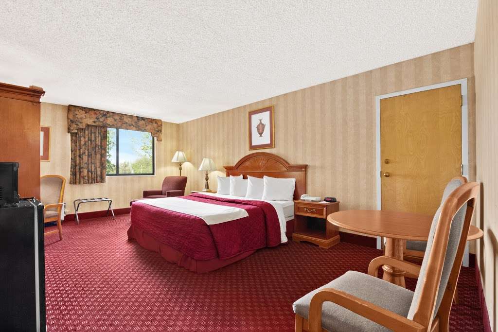 Oh St Joseph Resort Hotel | 8029 E Black Horse Pike, Pleasantville, NJ 08232, USA | Phone: (609) 641-3546