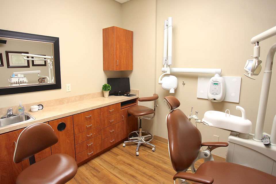 McOmber Dental | 702 Candlewood Commons, Howell, NJ 07731, USA | Phone: (732) 901-0555