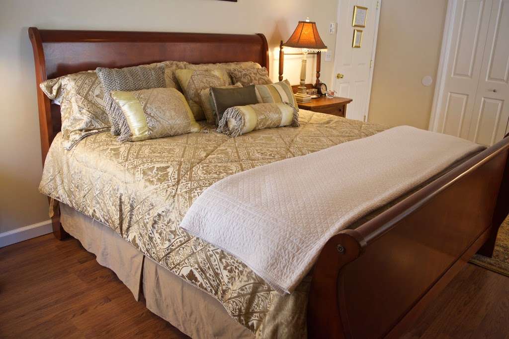 Pawling House Bed & Breakfast | 105 W Main St, Pawling, NY 12564, USA | Phone: (845) 855-3851