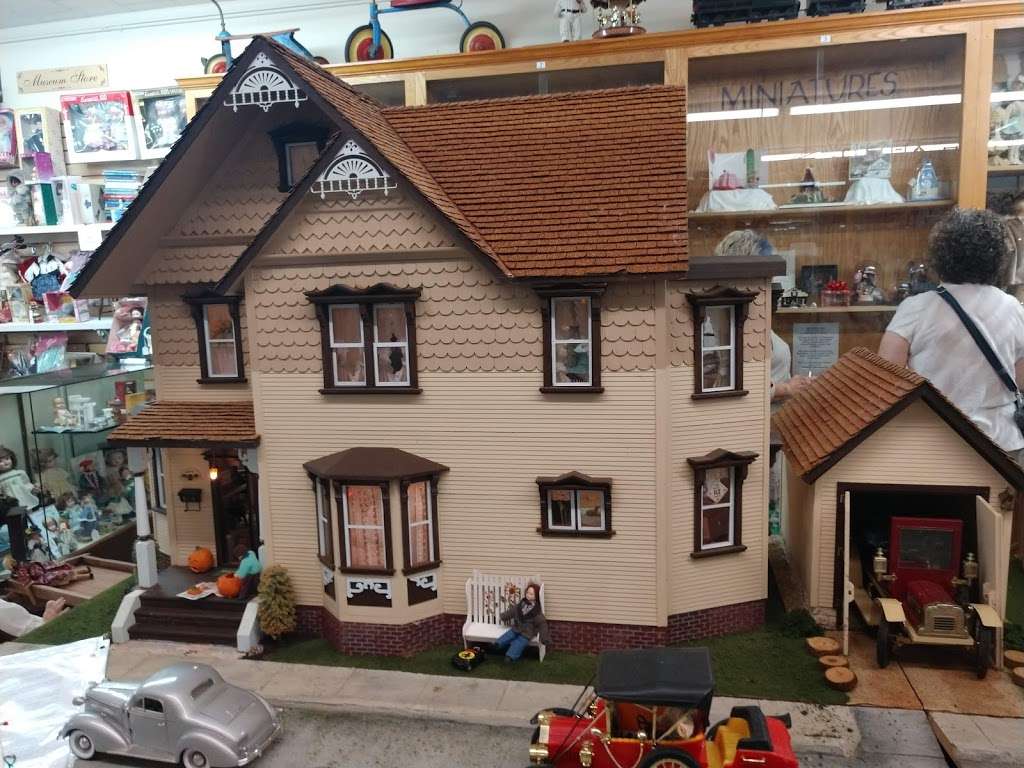 NC Museum of Dolls, Toys & Miniatures | 108 4th St, Spencer, NC 28159, USA | Phone: (704) 762-9359