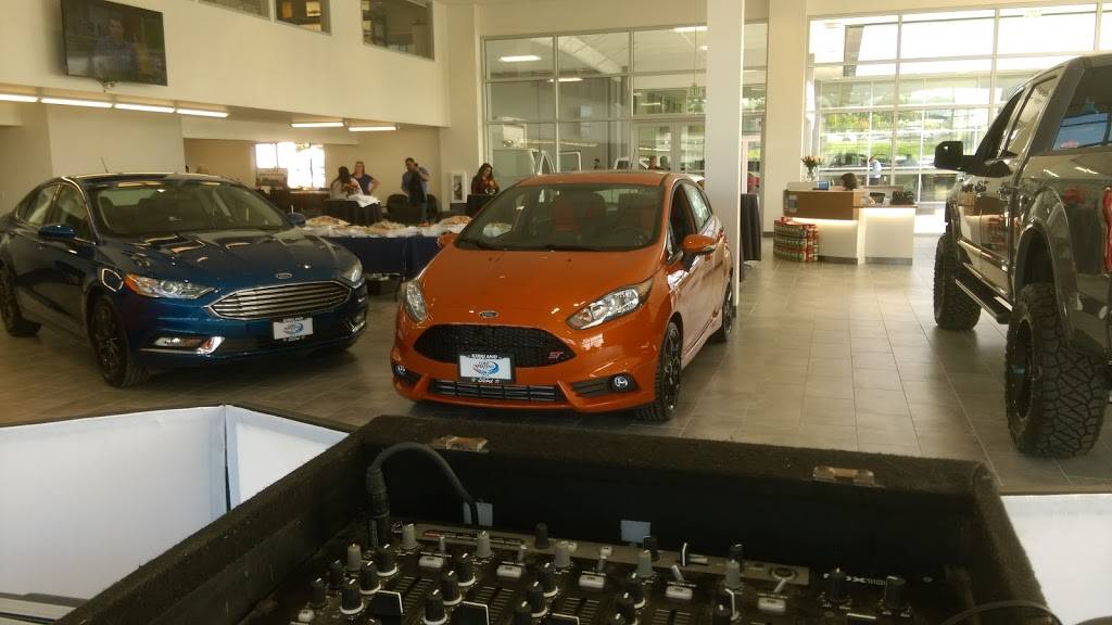 Ford of Kirkland | 11800 124th Ave NE, Kirkland, WA 98034, USA | Phone: (425) 821-6611