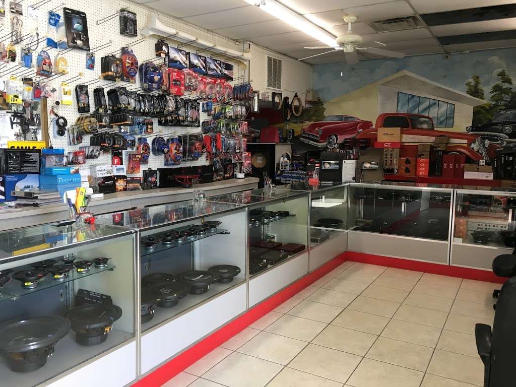 Ryans Electronics Inc | 227 W Broad St, Groveland, FL 34736, USA | Phone: (352) 429-2259