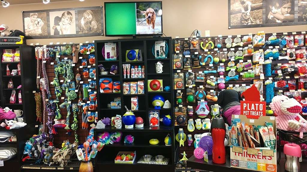 Pet Valu | 401 Harmony Rd, Gibbstown, NJ 08027, USA | Phone: (856) 599-1402