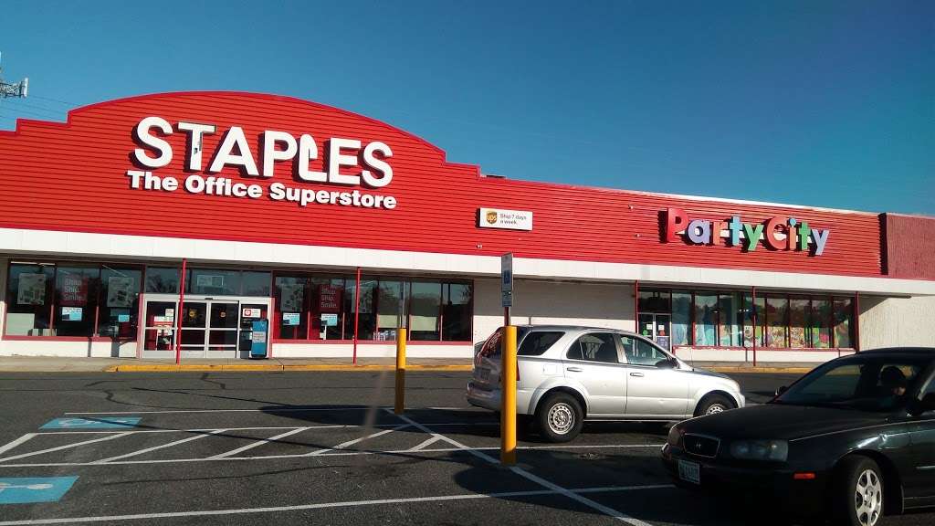 Staples | 7929 Eastern Ave, Baltimore, MD 21224, USA | Phone: (410) 288-3391