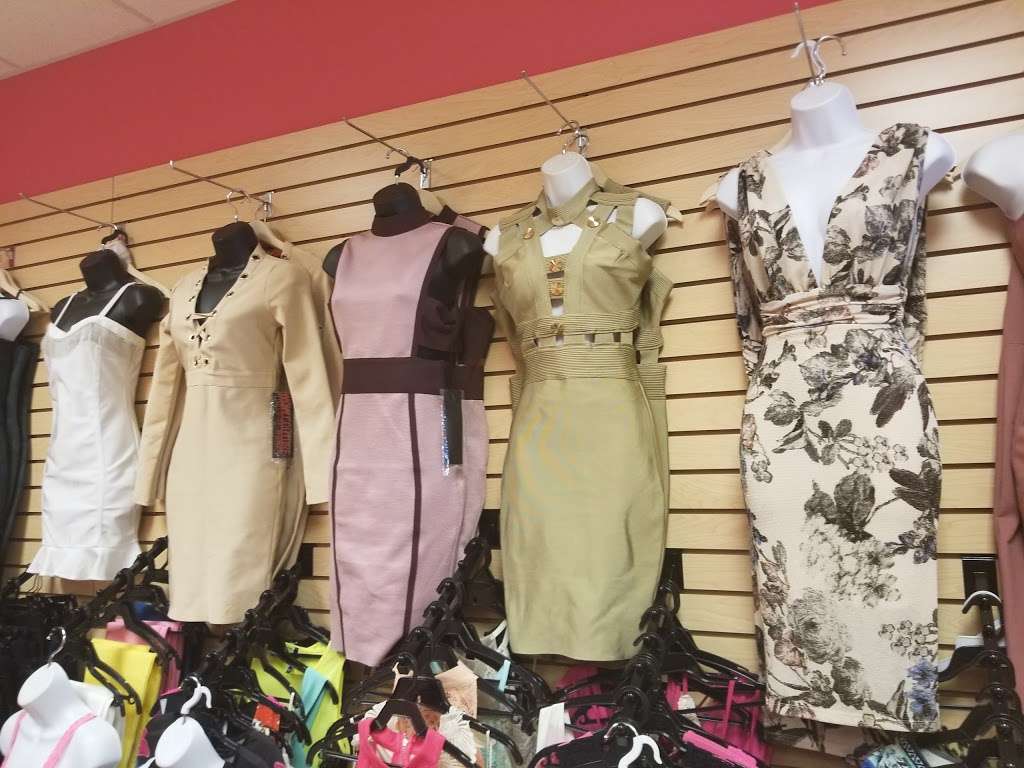 La Moda De Las Fajas Latina | 6407 South Blvd Suite I, Charlotte, NC 28217, USA | Phone: (704) 605-2693