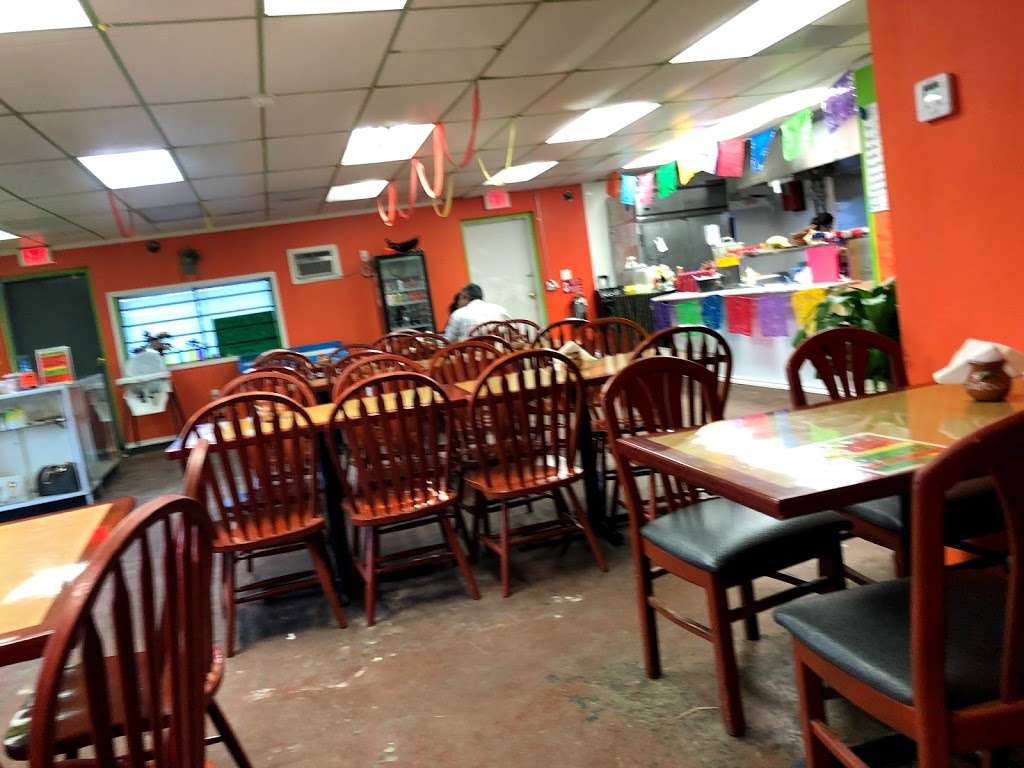 Tacos y Tortas Garcia | 123 Milam St, Liberty, TX 77575, USA | Phone: (936) 253-7007