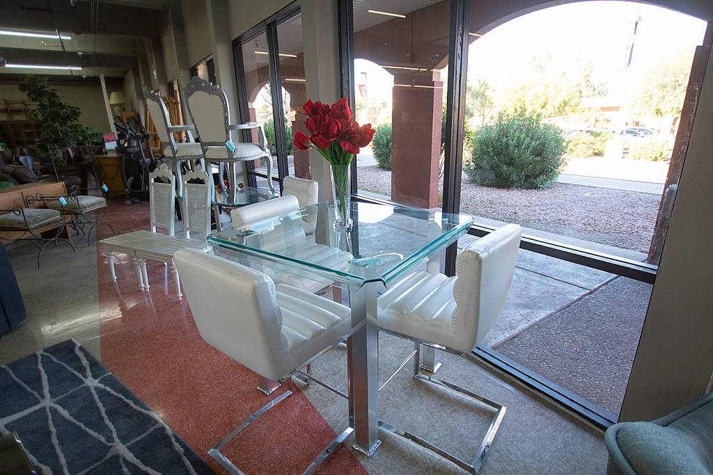 Got Legs Furniture & Décor | 8421 E McDonald Dr, Scottsdale, AZ 85250, USA | Phone: (480) 434-9762