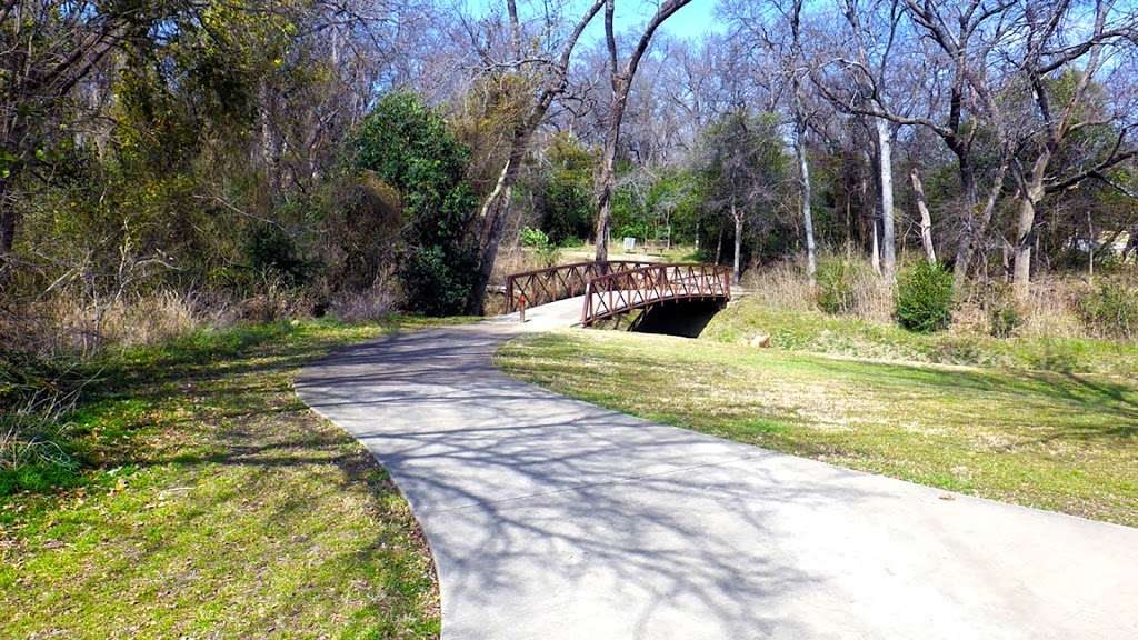 Elmwood Parkway | 1900 Rugged Dr, Dallas, TX 75224, USA