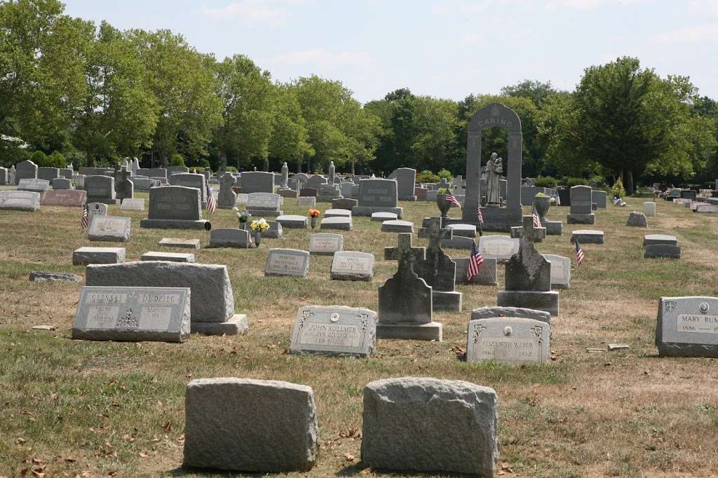 St Marys Cemetery | Walnut St, Williamstown, NJ 08094, USA | Phone: (856) 767-3354