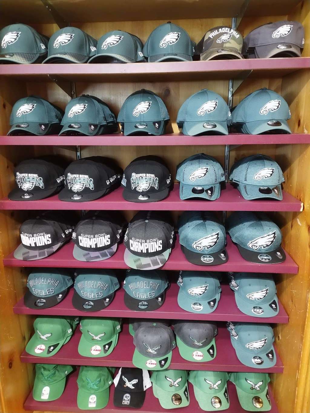 Eagles Pro Shop | 35 S Willowdale Dr #105, Lancaster, PA 17602, USA | Phone: (717) 299-0265