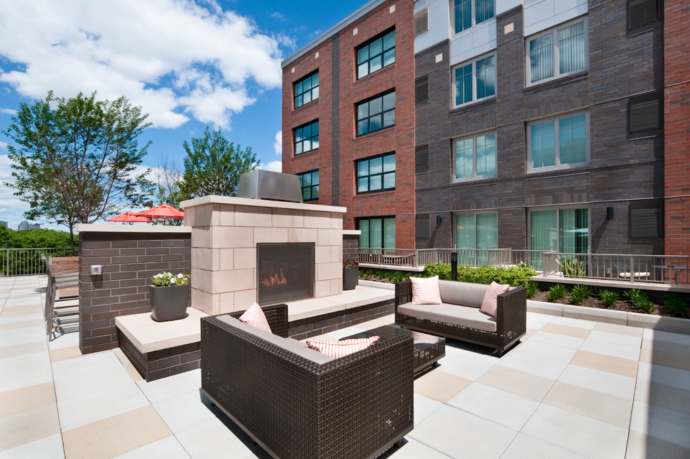 Estuary Apartments | 1600 Harbor Blvd, Weehawken, NJ 07086, USA | Phone: (201) 271-1500