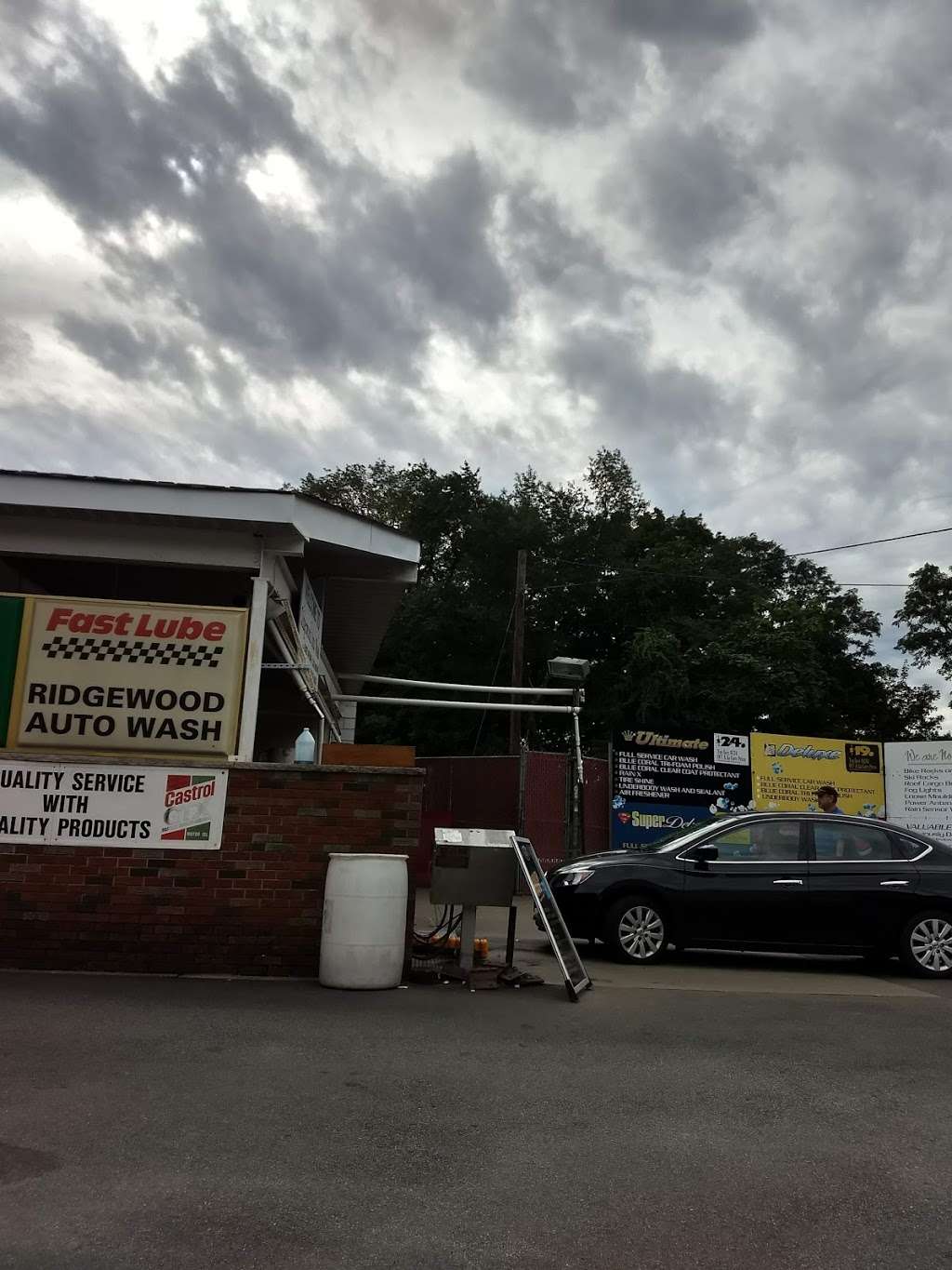 Ridgewood Auto Wash | 450 S Broad St, Glen Rock, NJ 07452, USA | Phone: (201) 444-6037