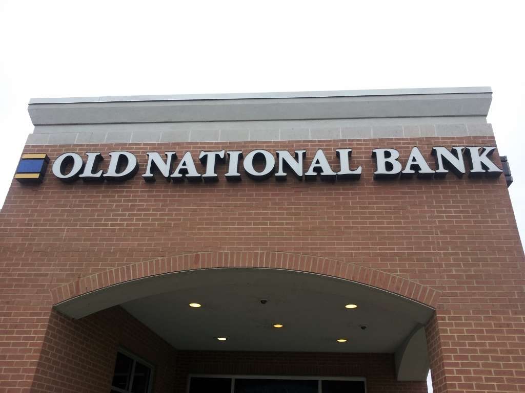 Old National Bank | 9901 Fall Creek Rd, Indianapolis, IN 46256, USA | Phone: (317) 841-1600