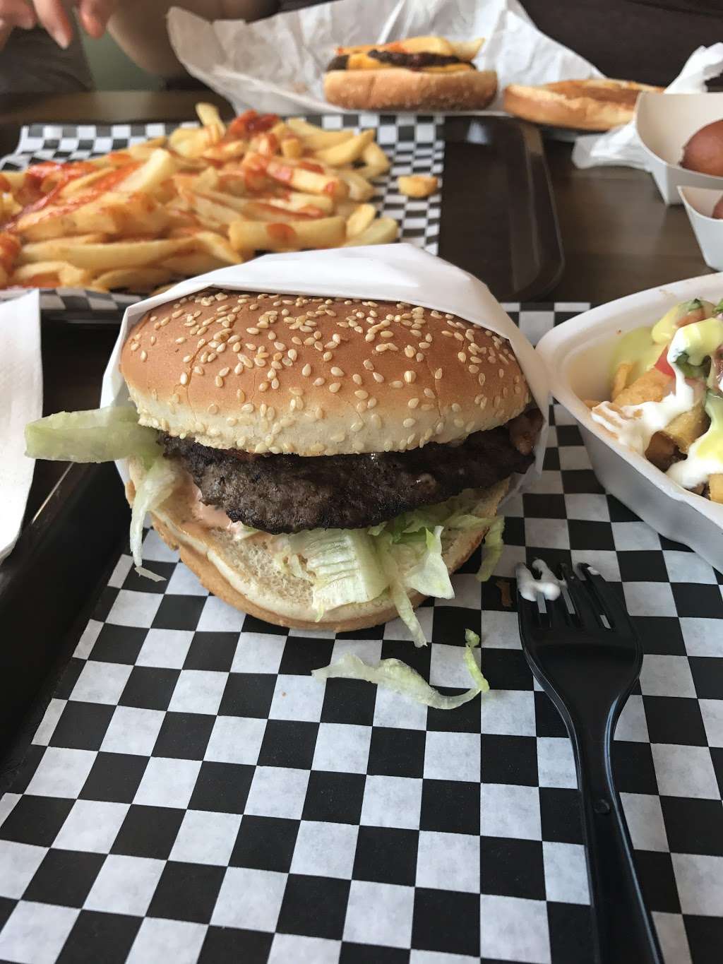 Savory Burger | 2290 Atlantic Ave, Long Beach, CA 90806, USA | Phone: (562) 317-5717