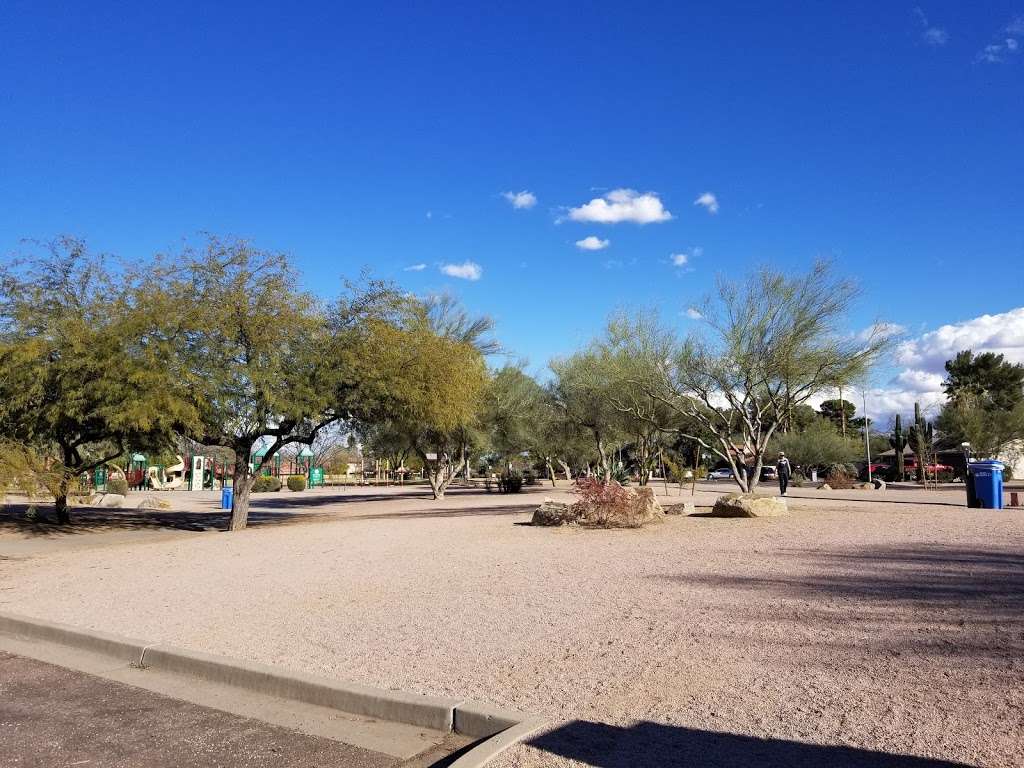 Cholla Cove Park | 4121 E Lupine Ave, Phoenix, AZ 85028, USA | Phone: (602) 262-6696