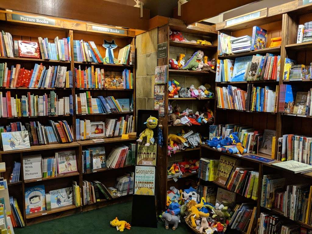 Tattered Cover Aspen Grove | 7301 S Santa Fe Dr, Littleton, CO 80129, USA | Phone: (303) 470-7050