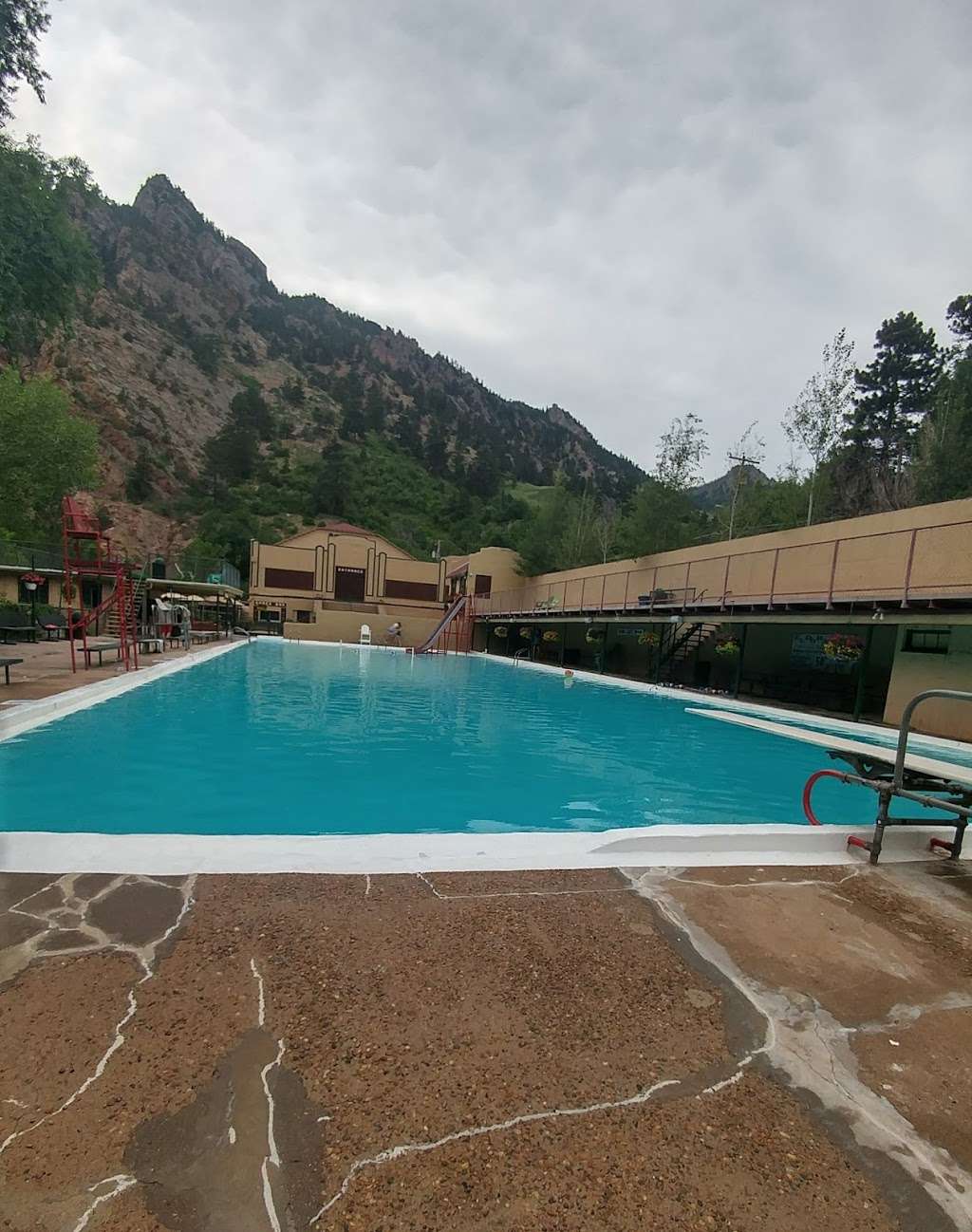 Eldorado Springs Resort & Pool | 294 Artesian Drive, Eldorado Springs, CO 80025, USA | Phone: (303) 604-3000