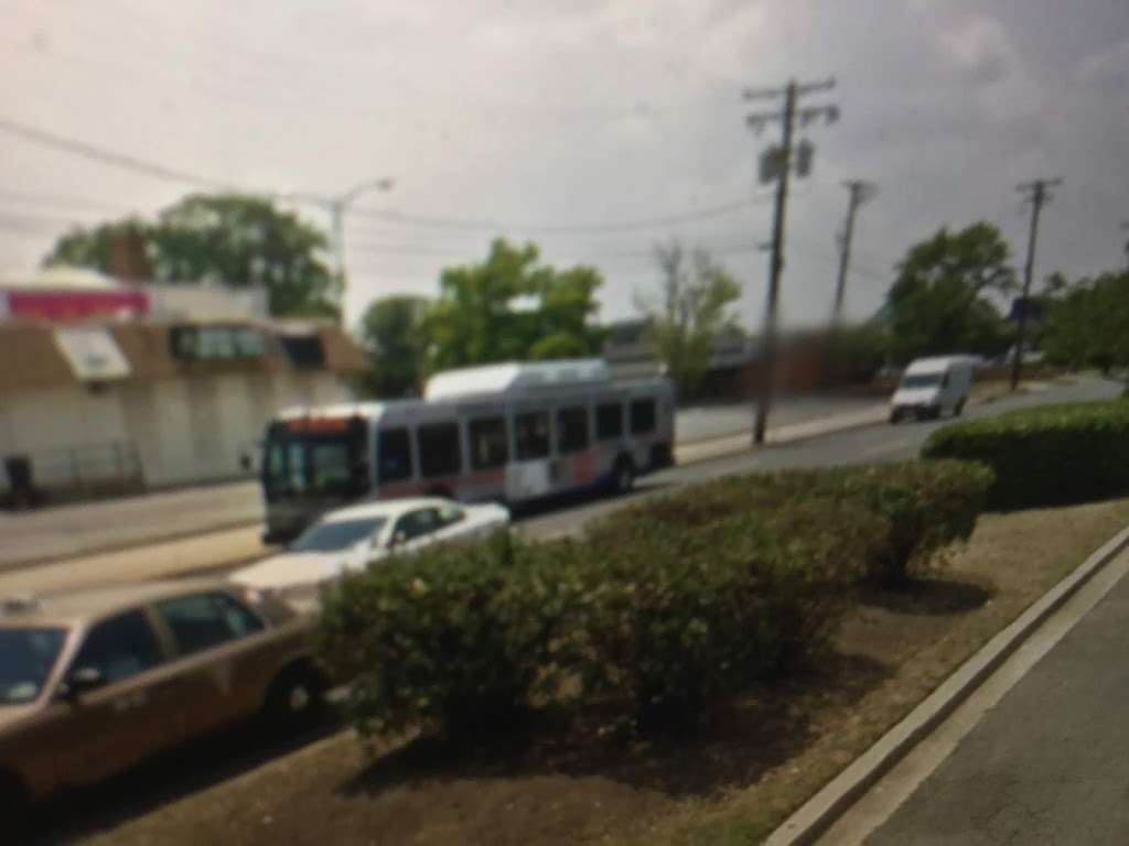Audrey Ln & Eastover Park & Ride Lot | 12, Oxon Hill, MD 20745, USA