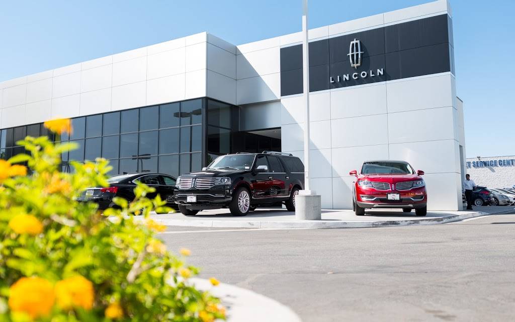 Tuttle-Click Lincoln | 43 Auto Center Dr Suite B, Irvine, CA 92618, USA | Phone: (949) 325-8292