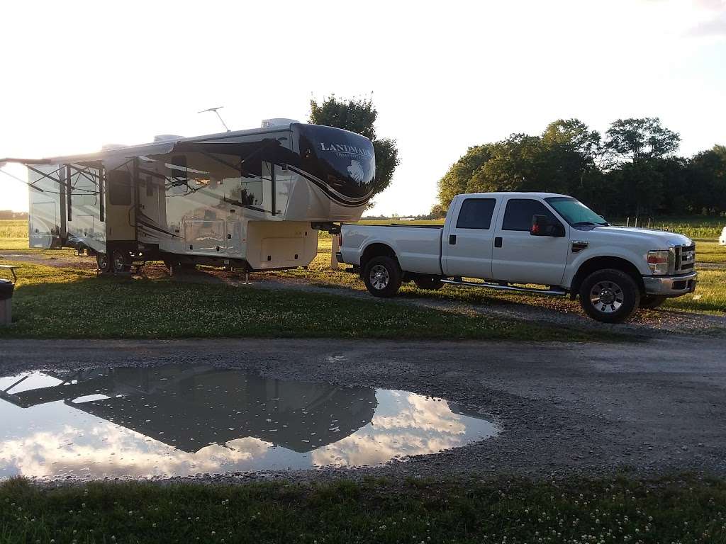 Glo Wood Campground | 9384 W 700 S, Pendleton, IN 46064, USA | Phone: (317) 485-5239