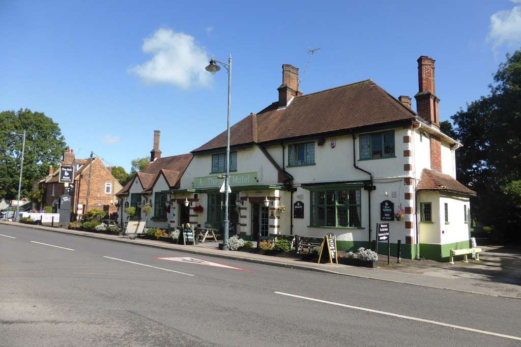 The Bell Motel | 65 High St, Codicote, Hitchin SG4 8XD, UK | Phone: 01438 821600