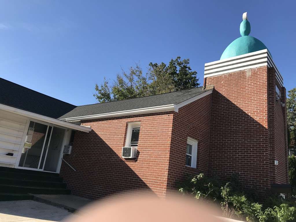 Baitul Mukarram Masjid | 5410, 2116 S Nelson St, Arlington, VA 22204, USA | Phone: (703) 778-1550