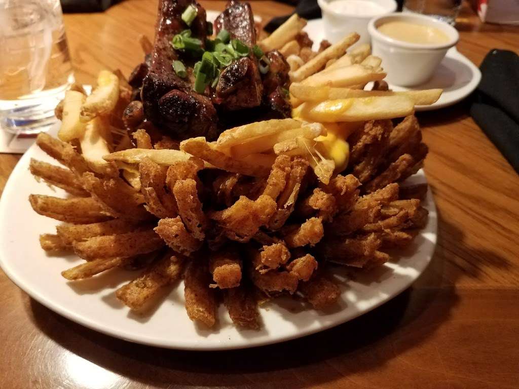 Outback Steakhouse | 440 Middlesex Rd, Tyngsborough, MA 01879, USA | Phone: (978) 649-8700