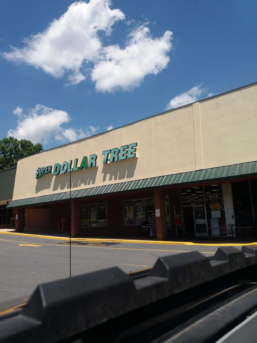 Dollar Tree | 293 E 22nd St, Kannapolis, NC 28083, USA | Phone: (704) 925-6018