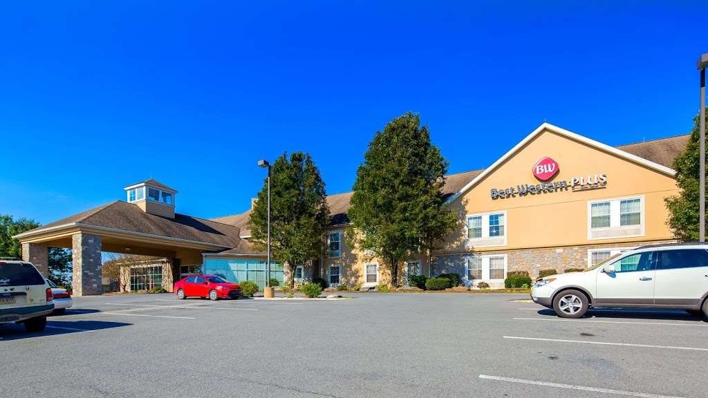 Best Western Plus Revere Inn & Suites | 3063 Lincoln Hwy E, US-30, Paradise, PA 17562, USA | Phone: (717) 687-7683