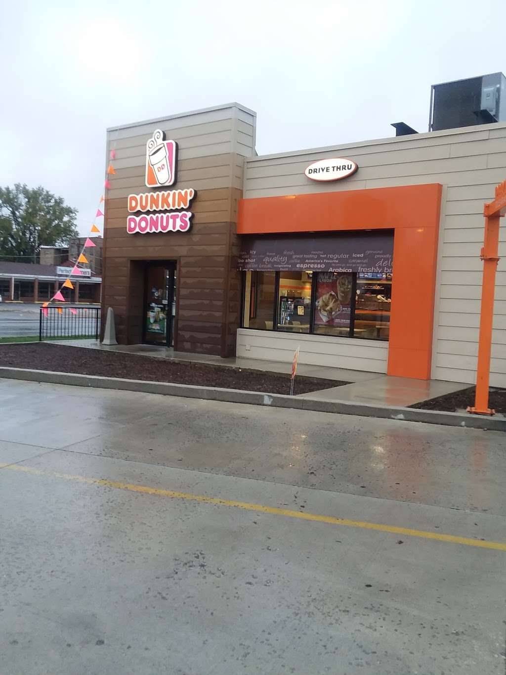 Dunkin Donuts | 1465 W 95th St, Chicago, IL 60643, USA | Phone: (773) 941-8586