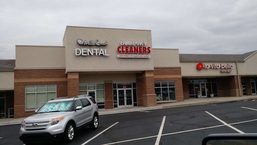 Blue Sky Cleaners | 5412 Roberts St, Shawnee, KS 66226, USA | Phone: (913) 422-3433