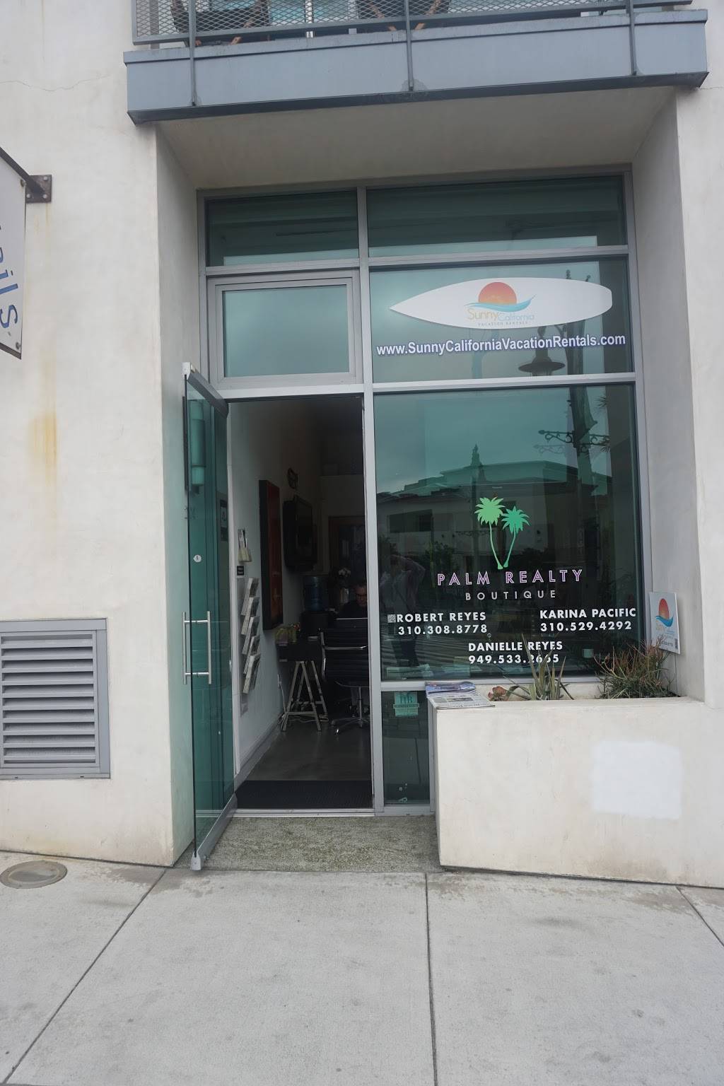 Palm Realty Boutique | 34 Hermosa Ave, Hermosa Beach, CA 90254, USA | Phone: (310) 745-1600